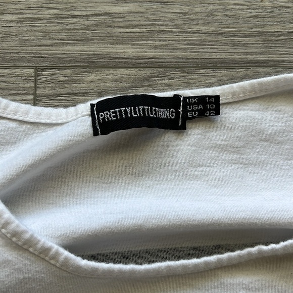 PrettyLittle Thing Worldwide Graphic Tee Size 10 - Picture 3 of 5
